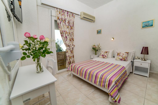 444 EURO - Last Minute Grecia - Insula Creta Hotel Roxani