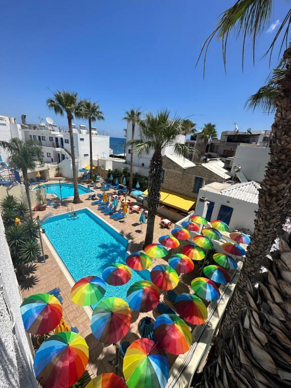 13.07 avion Bucuresti, Grecia Heraklion, Kassavetis Center - Hotel Studios and Apartments 469 EURO, 7 nopti, Fara masa