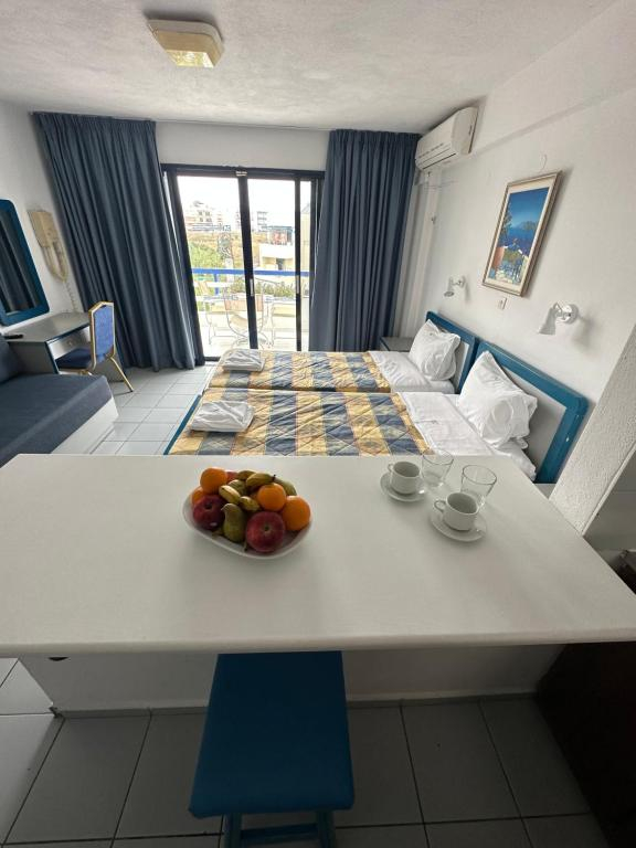 13.07 avion Bucuresti, Grecia Heraklion, Kassavetis Center - Hotel Studios and Apartments 469 EURO, 7 nopti, Fara masa