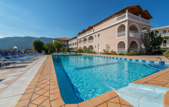 10.07 avion Bucuresti, Grecia Alykanas, Dennis Studios Alykanas 459 EURO, 7 nopti, Fara masa