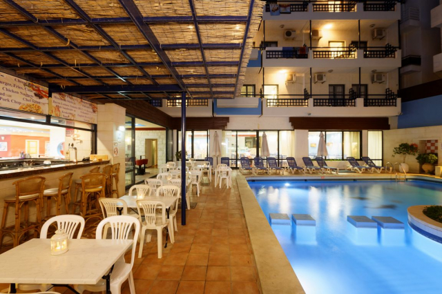 13.07 avion Bucuresti, Grecia Chersonissos, Agrabella Hotel 489 EURO, 7 nopti, Mic dejun inclus