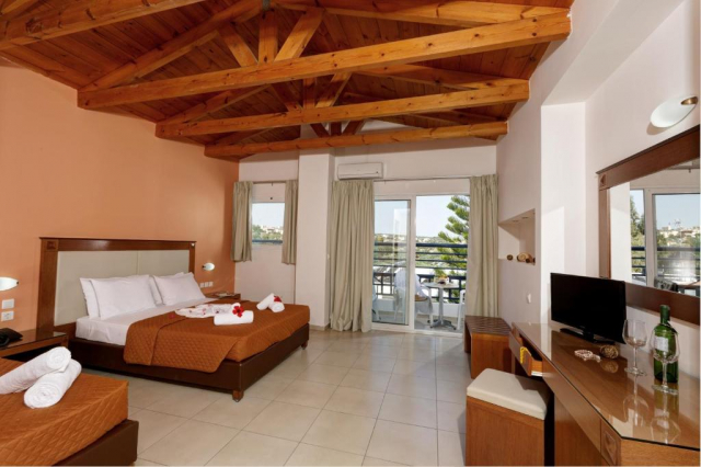 13.07 avion Bucuresti, Grecia Chersonissos, Agrabella Hotel 489 EURO, 7 nopti, Mic dejun inclus