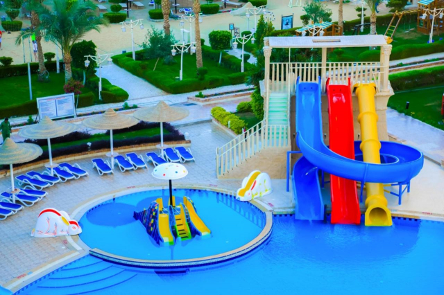 13.07 avion Bucuresti, Egipt Hurghada City, AMC Royal Hotel & Spa 499 EURO, 7 nopti, All inclusive
