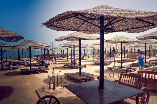 13.07 avion Bucuresti, Egipt Hurghada City, AMC Royal Hotel & Spa 499 EURO, 7 nopti, All inclusive