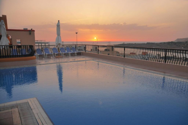 01.08 avion Bucuresti, Malta St. Paul's Bay, Hotel Soreda 599 EURO, 7 nopti, Mic dejun inclus
