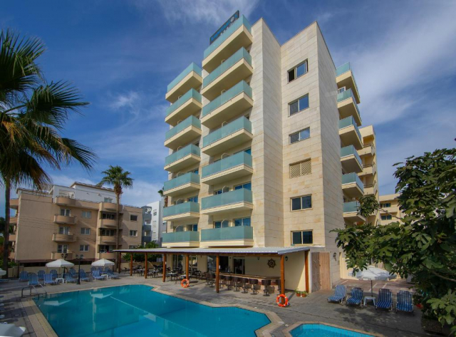 22.07 avion Craiova, Cipru Limassol, Kapetanios Limassol Hotel 489 EURO, 7 nopti, Mic dejun inclus