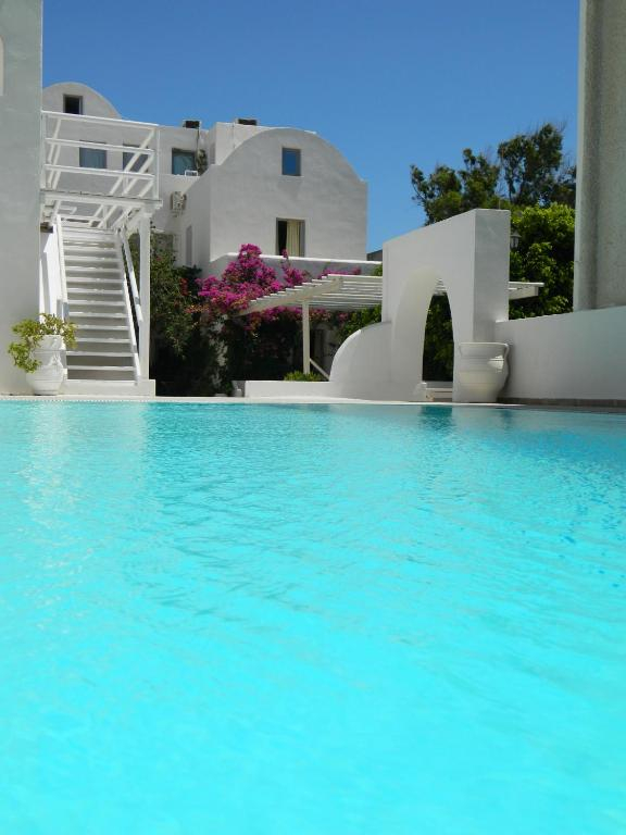 11.07 avion Bucuresti, Grecia Perissa, Anthea Villas (ex Villa Vergina) 619 EURO, 7 nopti, Fara masa