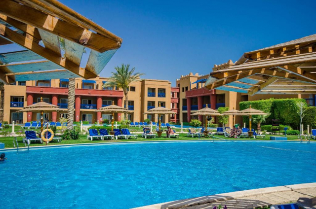 04.07 avion Bucuresti, Egipt Hurghada City, Titanic Beach 599 EURO, 7 nopti, Ultra all inclusive