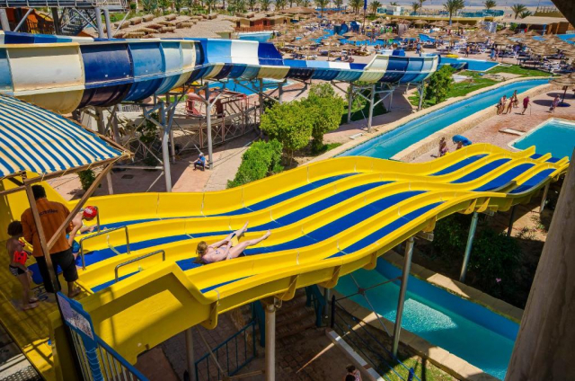04.07 avion Bucuresti, Egipt Hurghada City, Titanic Beach 599 EURO, 7 nopti, Ultra all inclusive