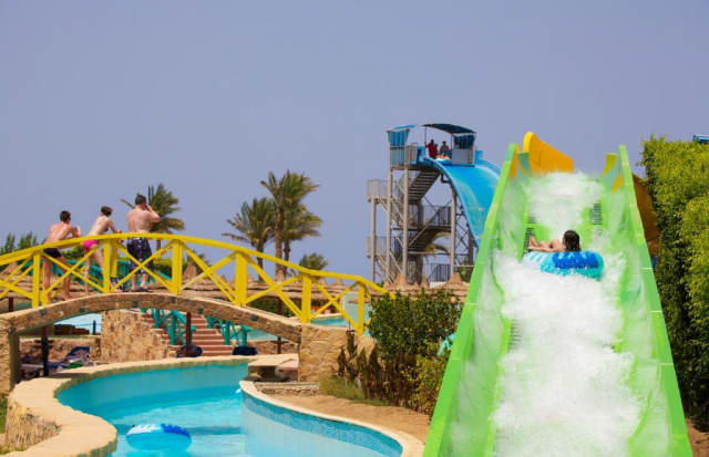 04.07 avion Bucuresti, Egipt Hurghada City, Titanic Beach 599 EURO, 7 nopti, Ultra all inclusive