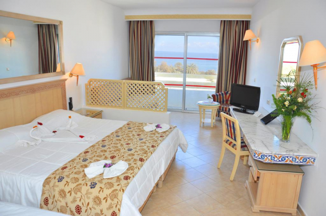 26.07 avion Bucuresti, Tunisia Sousse, Marhaba Royal Salem 869 EURO, 7 nopti, All inclusive