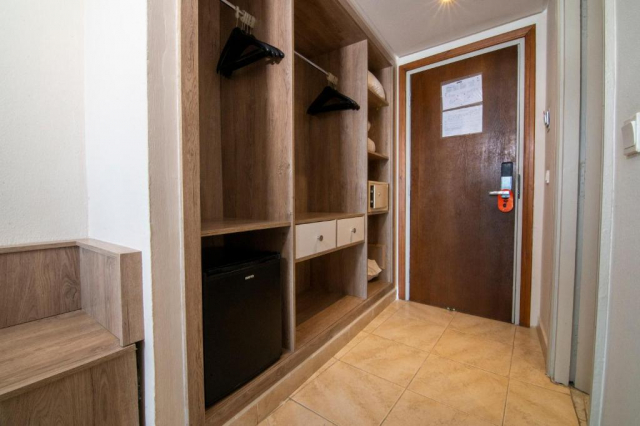 19.07 avion Bucuresti, Tunisia Sousse, Riadh Palms Hotel 689 EURO, 7 nopti, Ultra all inclusive