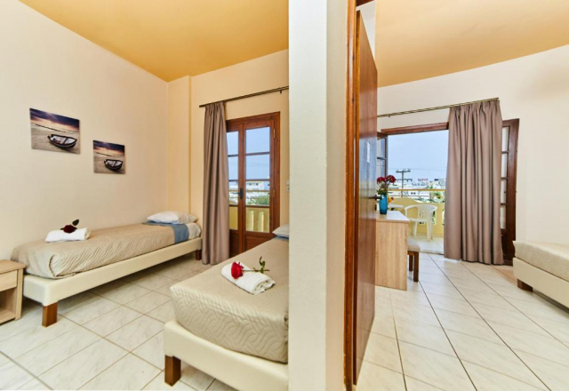 20.07 avion Bucuresti, Grecia Malia, Villa Diasselo Aparthotel 430 EURO, 7 nopti, Fara masa
