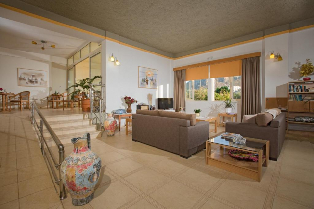 20.07 avion Bucuresti, Grecia Gouves, Fotis Studios And Apartments 489 EURO, 7 nopti, Fara masa