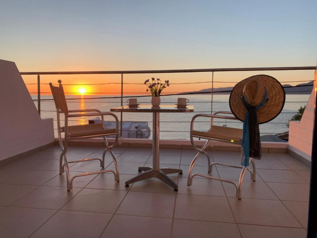 21.07 avion Bucuresti, Grecia Heraklion, Kassavetis Center - Hotel Studios and Apartments 440 EURO, 7 nopti, Fara masa