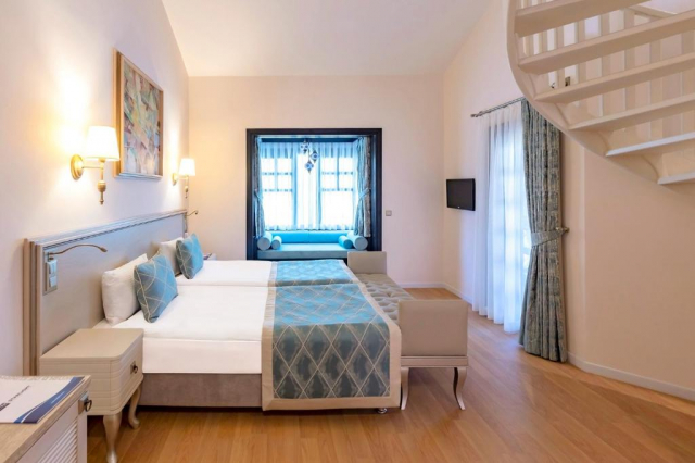 05.09 avion Bucuresti, Turcia Side, Starlight Resort Hotel 969 EURO, 7 nopti, Ultra all inclusive