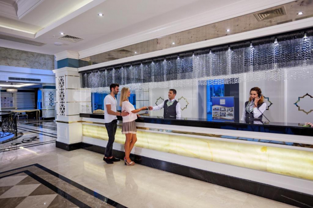 05.09 avion Bucuresti, Turcia Kemer, Karmir Resort & Spa Hotel 851 EURO, 7 nopti, Ultra all inclusive
