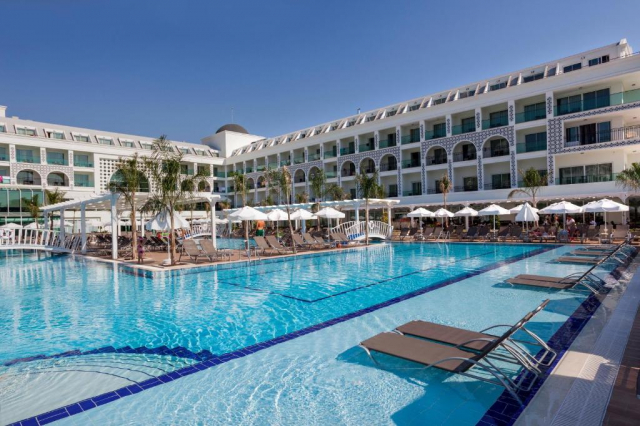 05.09 avion Bucuresti, Turcia Kemer, Karmir Resort & Spa Hotel 851 EURO, 7 nopti, Ultra all inclusive