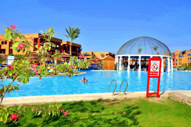 18.07 avion Bucuresti, Egipt Hurghada City, Titanic Palace 714 EURO, 7 nopti, Ultra all inclusive