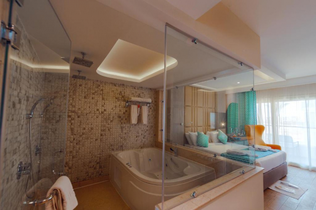 18.07 avion Bucuresti, Egipt Hurghada City, Bellagio Beach Resort & SPA 645 EURO, 7 nopti, All inclusive