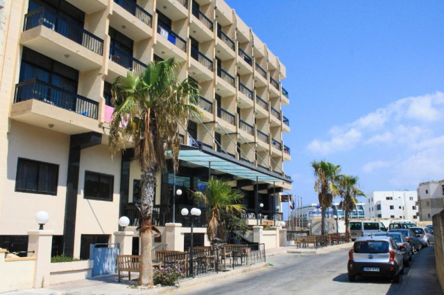05.09 avion Bucuresti, Malta St. Paul's Bay, Canifor Hotel 587 EURO, 7 nopti, Fara masa