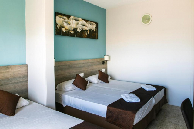 05.09 avion Bucuresti, Malta St. Julian's, Beach Garden Hotel 567 EURO, 7 nopti, Fara masa