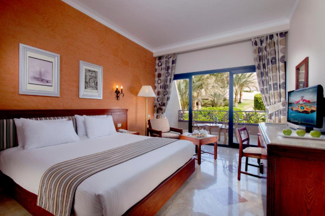 07.09 avion Bucuresti, Egipt Hurghada City, Pharaoh Azur Resort 518 EURO, 7 nopti, All inclusive