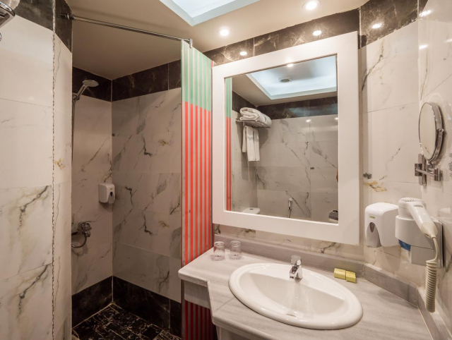 07.09 avion Bucuresti, Egipt Hurghada City, Seagull Beach Resort 596 EURO, 7 nopti, All inclusive