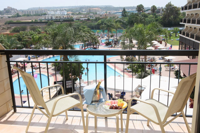 19.10 avion Bucuresti, Cipru Protaras, Tsokkos Gardens Hotel 616 EURO, 7 nopti, Demipensiune inclusa