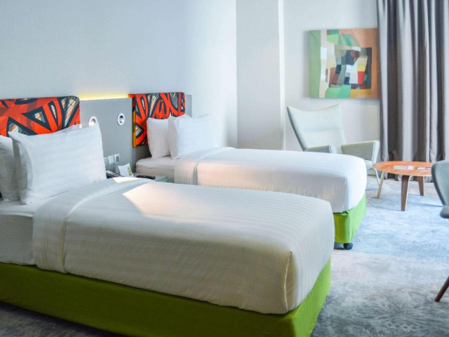 23.08 avion Bucuresti, Emiratele Arabe Unite Dubai, Ibis Styles Hotel Jumeira 528 EURO, 7 nopti, Mic dejun inclus