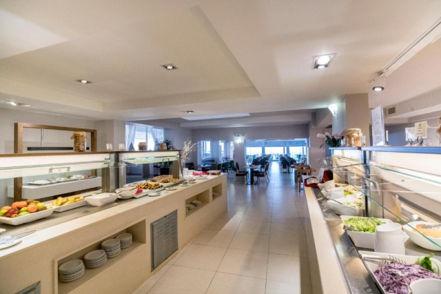 10.09 avion Bucuresti, Grecia Chersonissos, Golden Beach Hotel 665 EURO, 7 nopti, Demipensiune inclusa