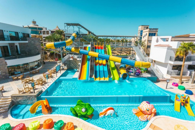 17.08 avion Bucuresti, Egipt Hurghada City, La Rosa Waves Resort 391 EURO, 7 nopti, All inclusive