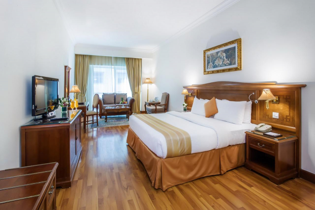 23.08 avion Bucuresti, Emiratele Arabe Unite Dubai, Hotel Grand Excelsior Bur Dubai 538 EURO, 7 nopti, Mic dejun inclus