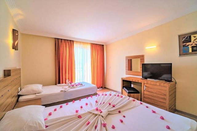 04.09 avion Bucuresti, Turcia Kemer, Nex Royal Beach Hotel 430 EURO, 7 nopti, All inclusive