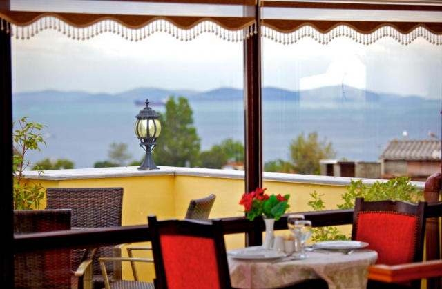 18.08 avion Bucuresti, Turcia Istanbul, Amber Hotel Istanbul 508 EURO, 5 nopti, Mic dejun inclus
