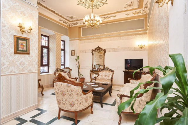 18.08 avion Bucuresti, Turcia Istanbul, Amber Hotel Istanbul 508 EURO, 5 nopti, Mic dejun inclus
