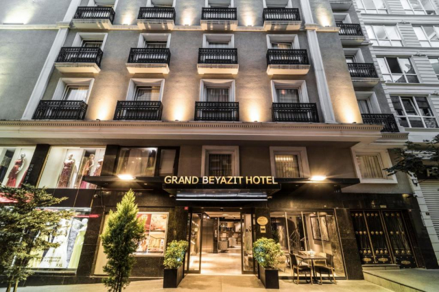 18.08 avion Bucuresti, Turcia Istanbul, Grand Beyazit Hotel 577 EURO, 5 nopti, Mic dejun inclus