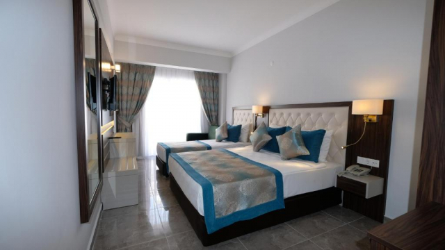 445 EURO - Last Minute Turcia - Antalya Cleopatra Golden Beach Hotel