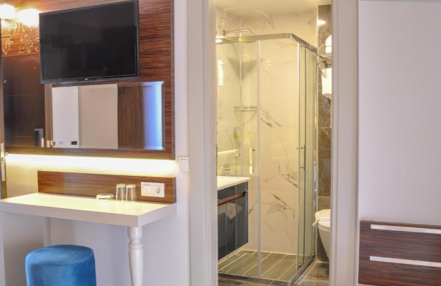 502 EURO - Last Minute Turcia - Antalya Cleopatra Golden Beach Hotel