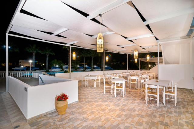 16.09 avion Bucuresti, Grecia Theologos, Hotel Sabina 518 EURO, 7 nopti, Mic dejun inclus