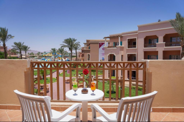 06.09 avion Bucuresti, Egipt Sharm El Sheikh, Charmillion Club Aquapark 714 EURO, 7 nopti, All inclusive