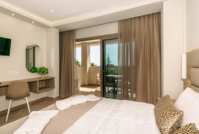 11.09 avion Bucuresti, Grecia Alykes, Remezzo Studios & Apartments 489 EURO, 7 nopti, Fara masa