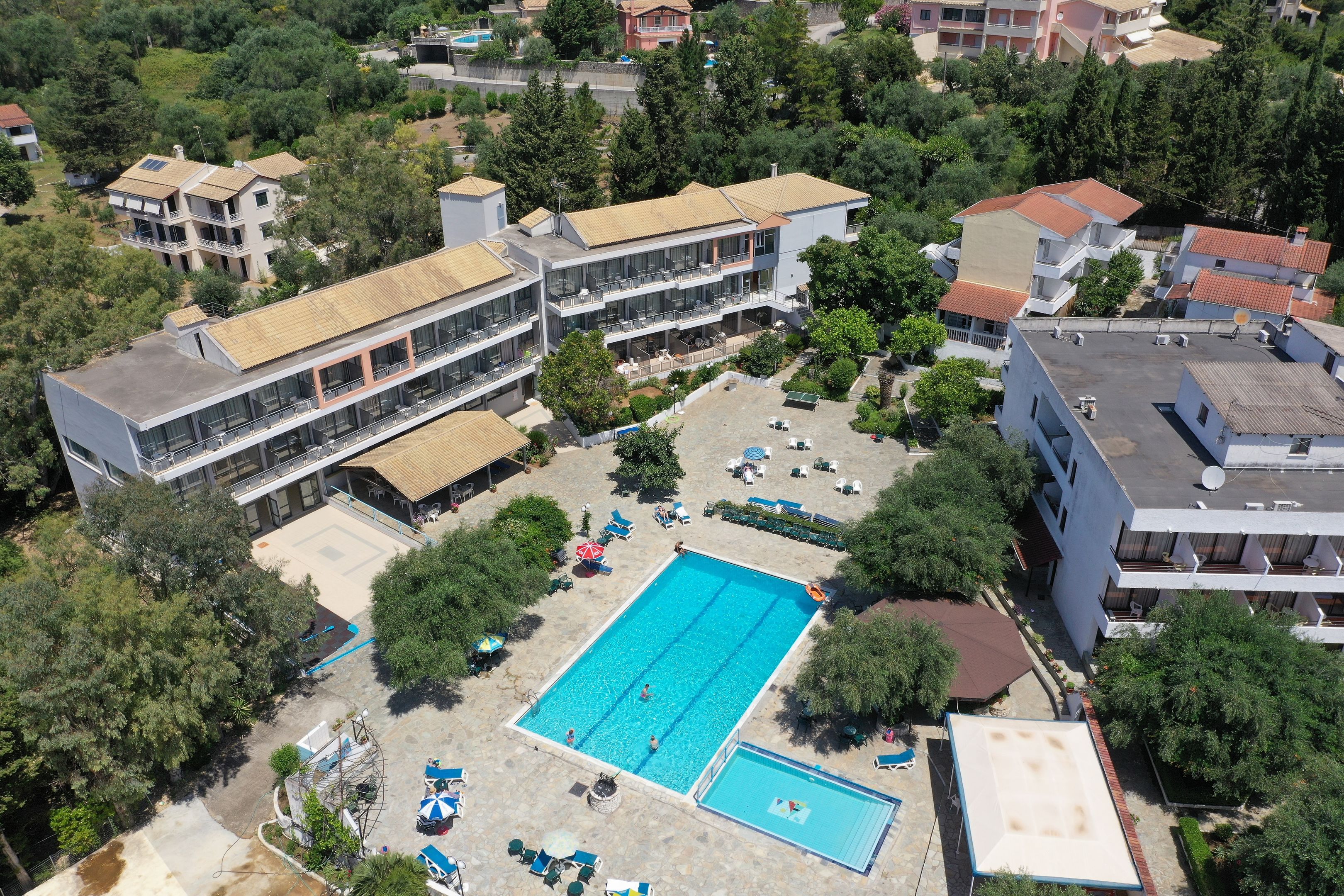 10.09 avion Bucuresti, Grecia Dassia, Dassia Holiday Club 528 EURO, 7 nopti, All inclusive