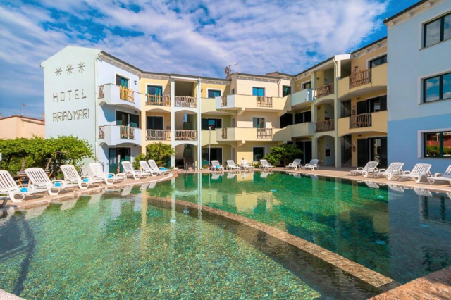 14.09 avion Bucuresti, Italia Sassari, Hotel Ariadimari 596 EURO, 7 nopti, Fara masa