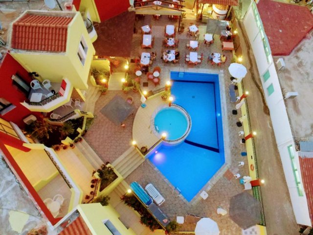 03.09 avion Sibiu, Grecia Koutouloufari, Ariadne Palace 342 EURO, 7 nopti, Fara masa