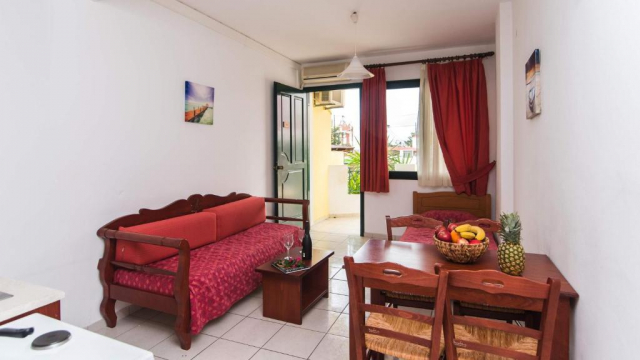 03.09 avion Sibiu, Grecia Koutouloufari, Ariadne Palace 342 EURO, 7 nopti, Fara masa
