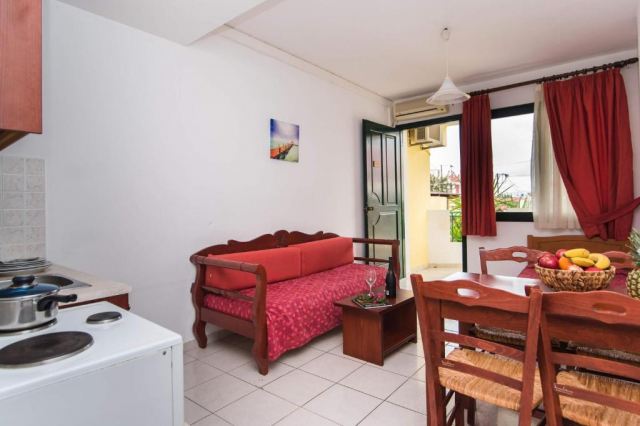 03.09 avion Sibiu, Grecia Koutouloufari, Ariadne Palace 342 EURO, 7 nopti, Fara masa