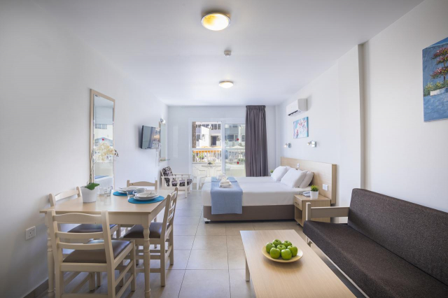 07.09 avion Bucuresti, Cipru Ayia Napa, Christabelle Hotel Apartments 489 EURO, 7 nopti, Fara masa