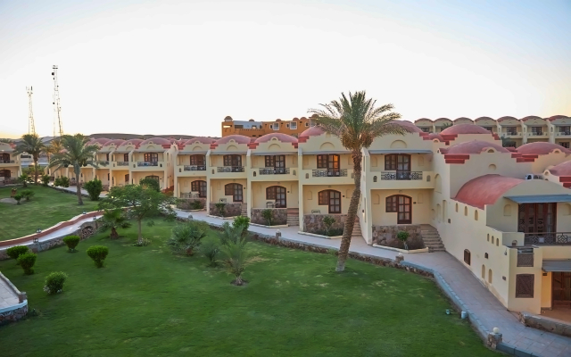 408 EURO - Last Minute zbor din Bucuresti Egipt - Hurghada Hotel Protels Crystal Beach Resort