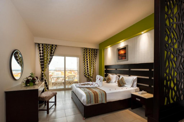 428 EURO - Last Minute zbor din Bucuresti Egipt - Hurghada Hotel El Karma Aqua Beach Resort